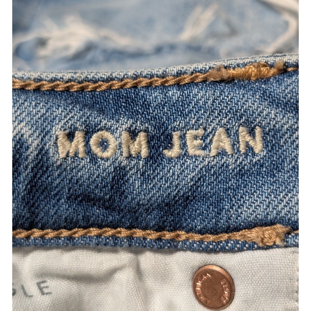 American Eagle Size 14 Mom Jean Ripped Distressed Medium Wash 90s Grunge Indie - Picture 6 of 8